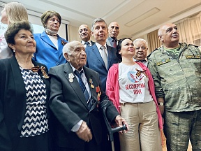 Церемония передачи частицы Вечного огня, взятого от Могилы Неизвестного Солдата в Москве, в адрес общественных организаций Азербайджана